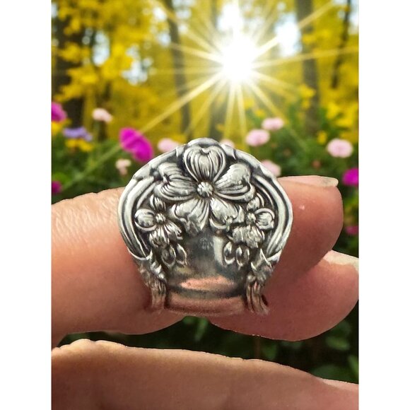 Artisan Jewelry - Vintage WM Rogers & Son AA Silverware Flower Spoon Ring Size 7 Artisan Crafted